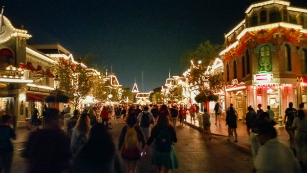 Mainstreet at night